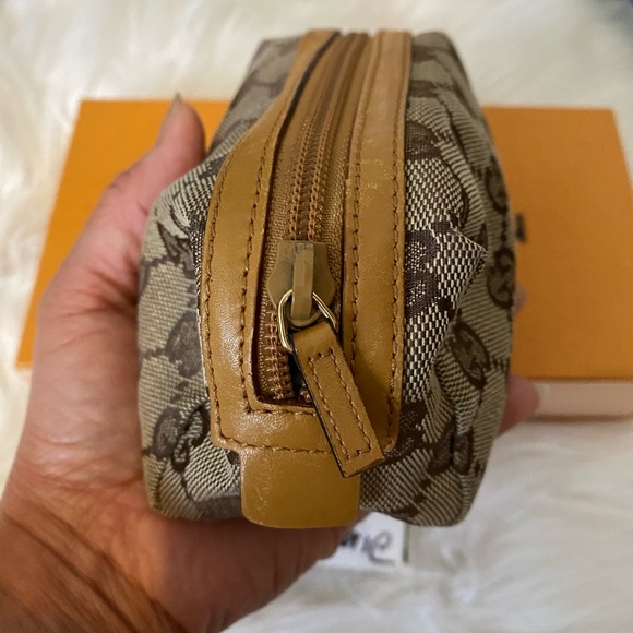 Pouch - Picture 8 of 9